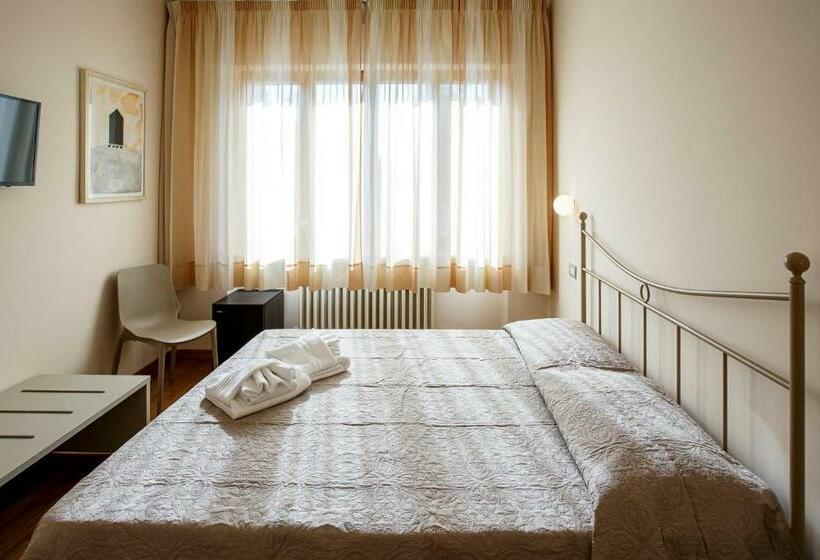 پانسیون A Casa Di Leo