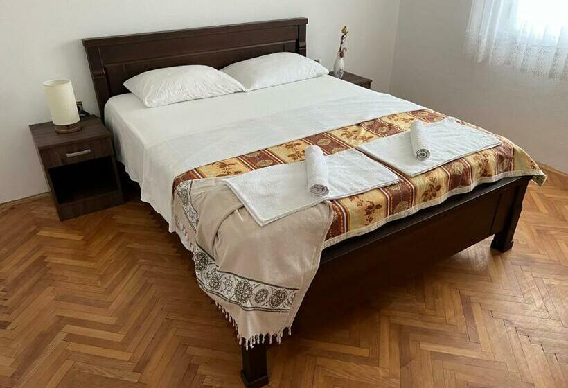 پانسیون Apartments Kraja