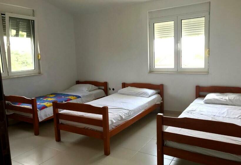 پانسیون Apartments Kraja