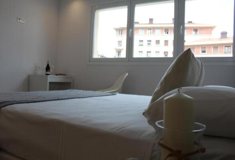 پانسیون Bilbao Place