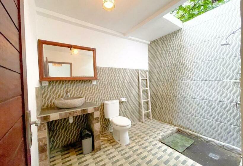 Pensione Enak Bungalow