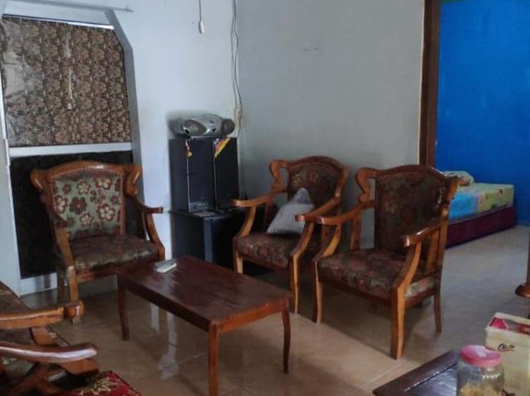 ペンション Gini Homestay