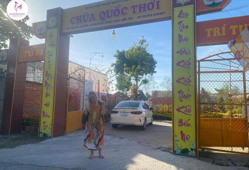 استراحتگاه Rooster Mekong Garden & Villas