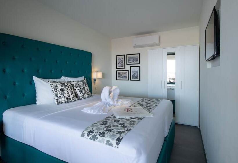 The Ritz Hostel