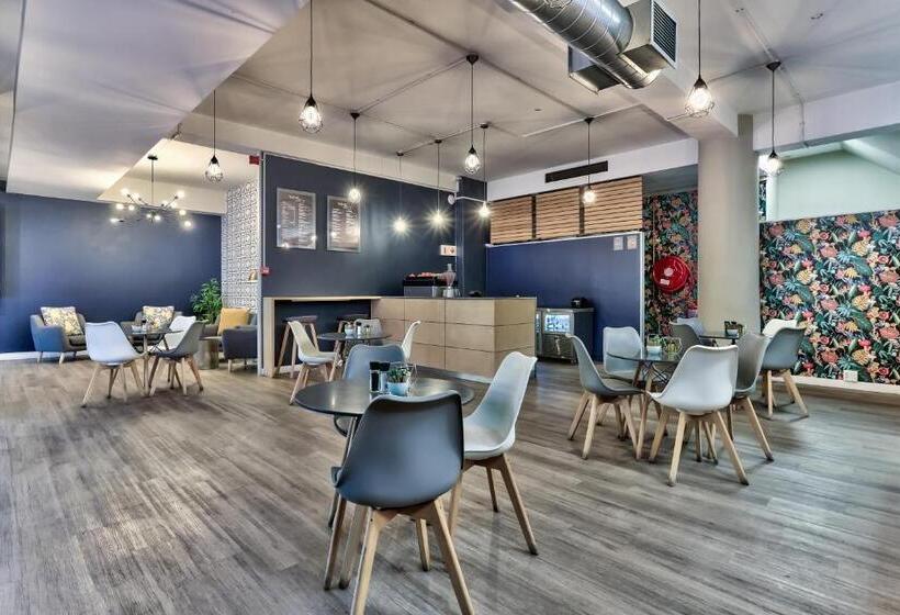 Wink Aparthotel Foreshore