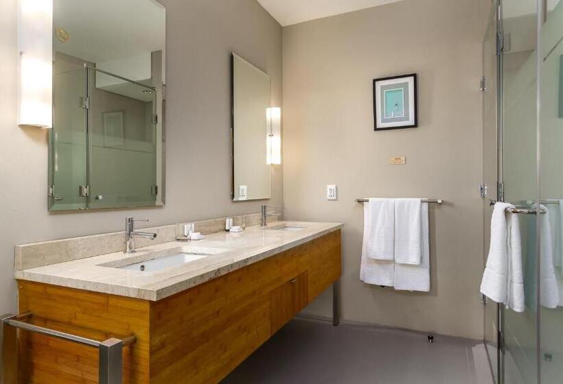 Wink Aparthotel Foreshore