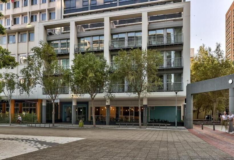 Wink Aparthotel Foreshore