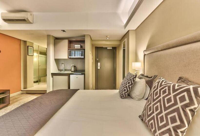 Wink Aparthotel Foreshore