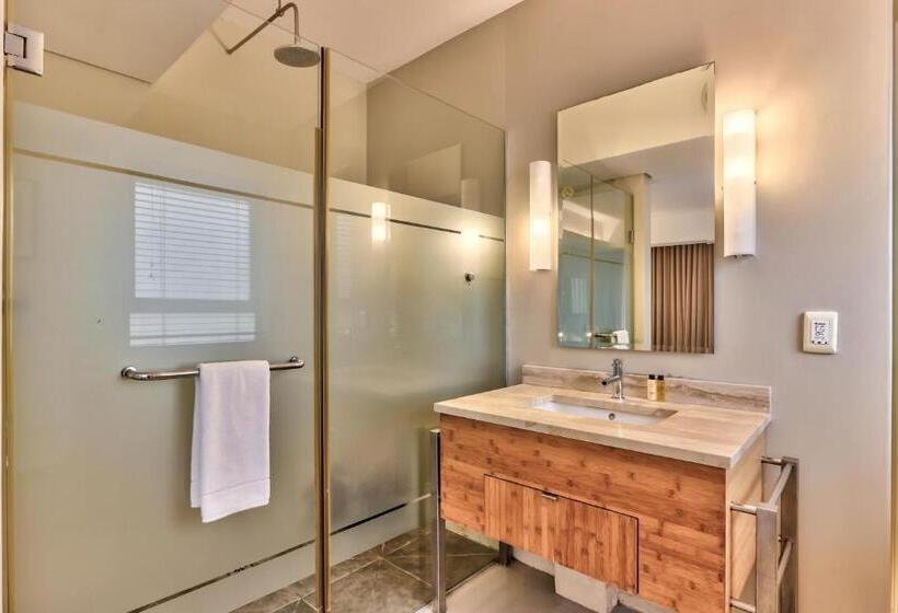 Wink Aparthotel Foreshore