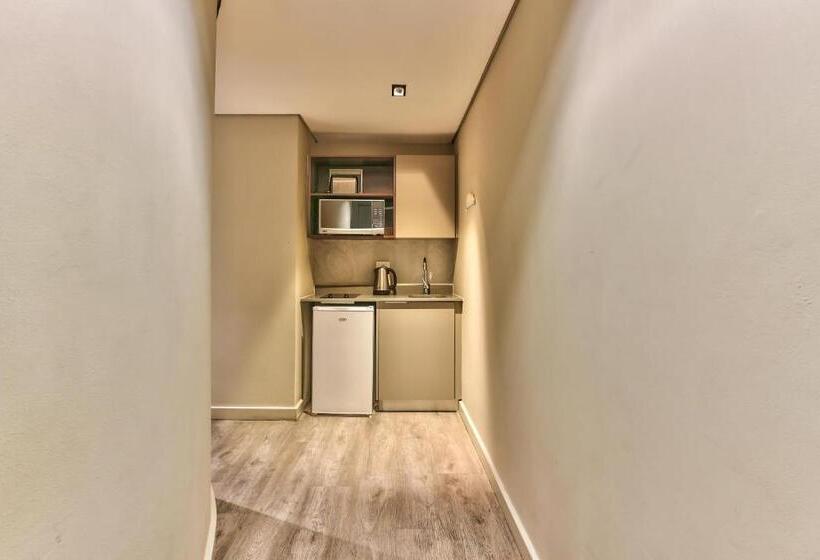 Wink Aparthotel Foreshore