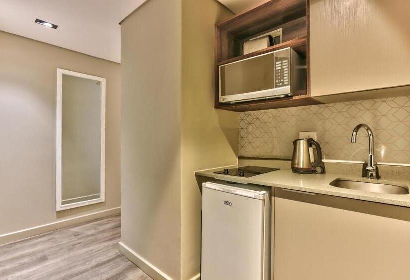 Wink Aparthotel Foreshore