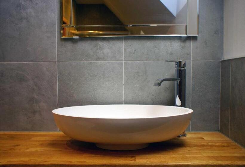 Общежитие Edinbane Inn