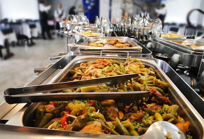 ホテル Alzira Park