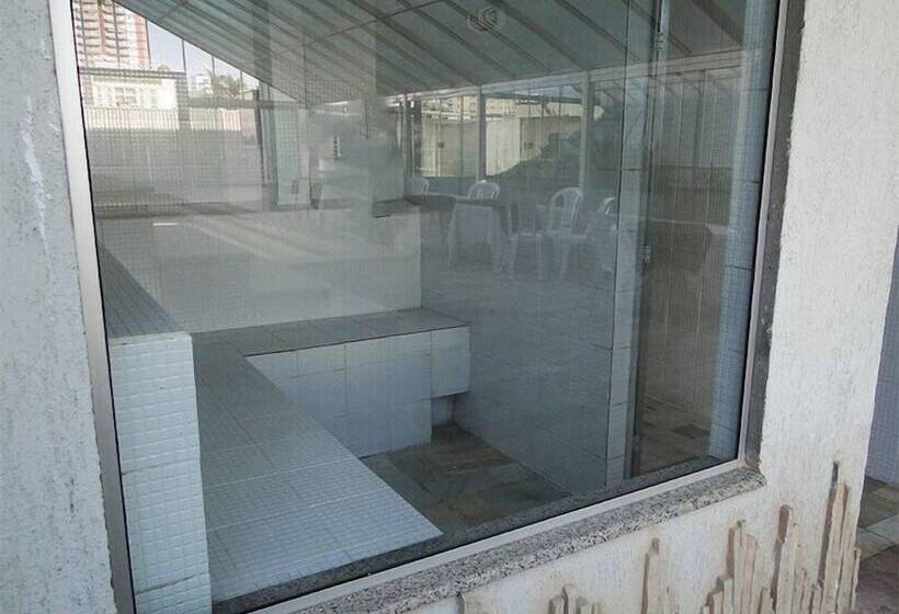 ホテル Alzira Park