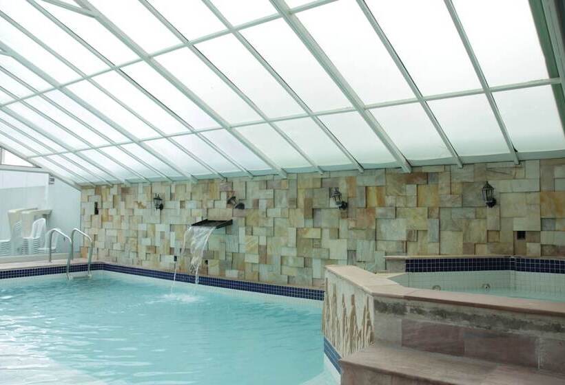 ホテル Alzira Park