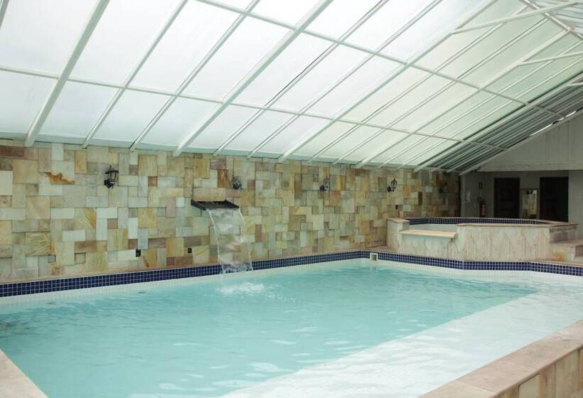 ホテル Alzira Park