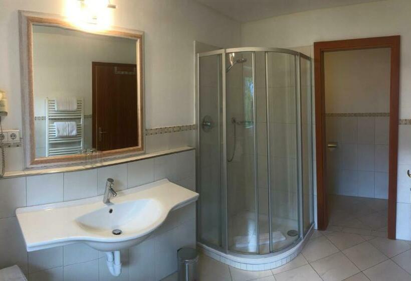 Appartement Tschivon