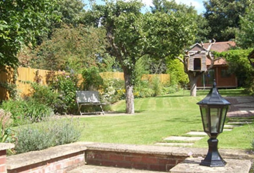 مبيت وإفطار Claddagh Guest House