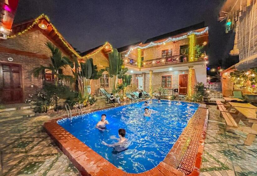 تختخواب و صبحانه Cosiana Homestay