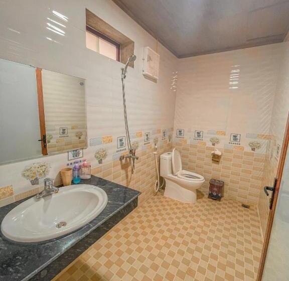 تختخواب و صبحانه Cosiana Homestay