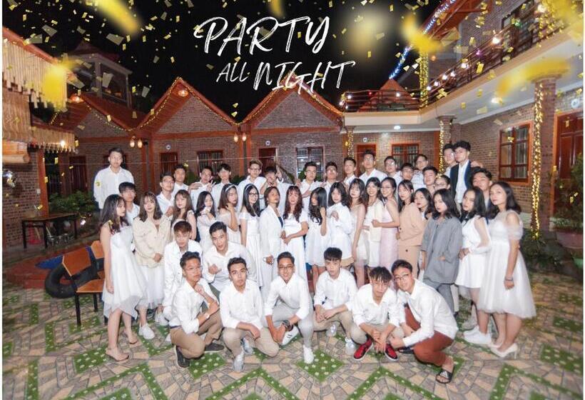 تختخواب و صبحانه Cosiana Homestay