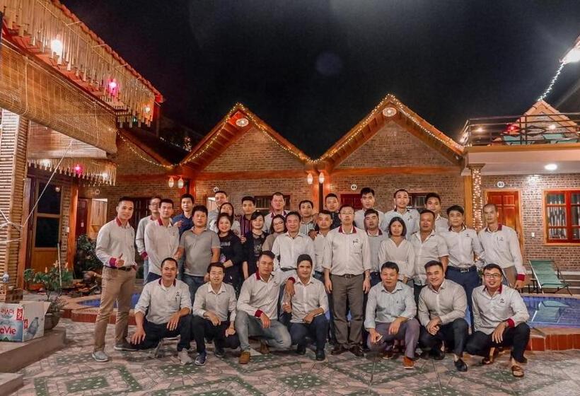 تختخواب و صبحانه Cosiana Homestay