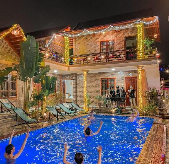 تختخواب و صبحانه Cosiana Homestay