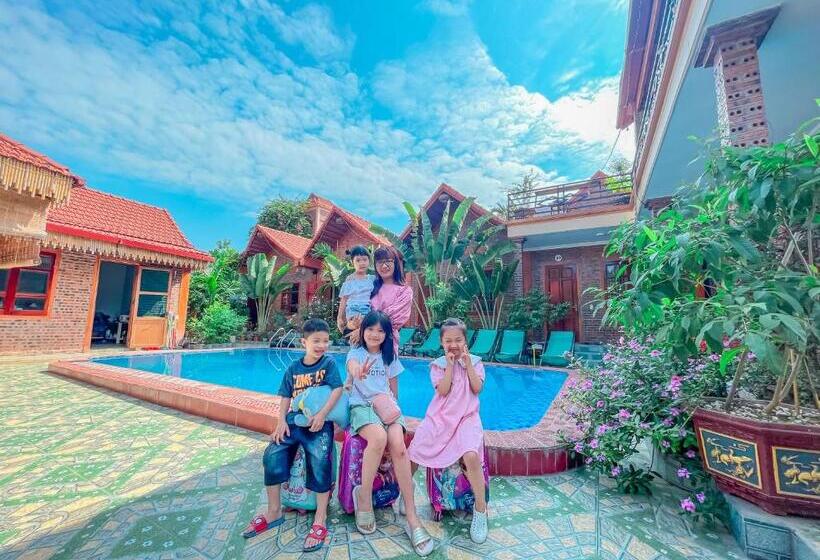 تختخواب و صبحانه Cosiana Homestay