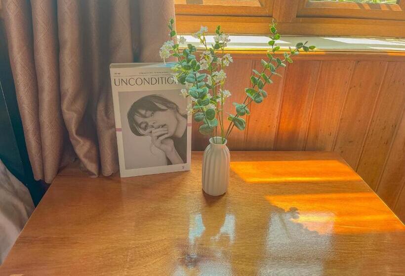 تختخواب و صبحانه Cosiana Homestay