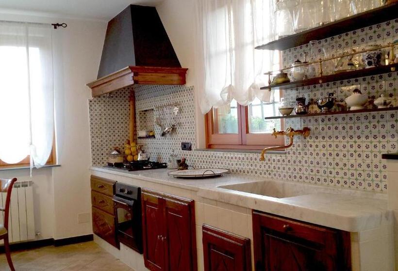 مبيت وإفطار Elsa House