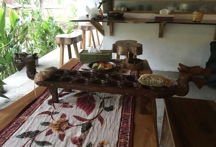 ベッドアンドブレックファースト Lagoona Beach Bungalows   Eco Bungalows Batukaras