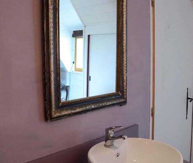 민박 Les Machicoulis