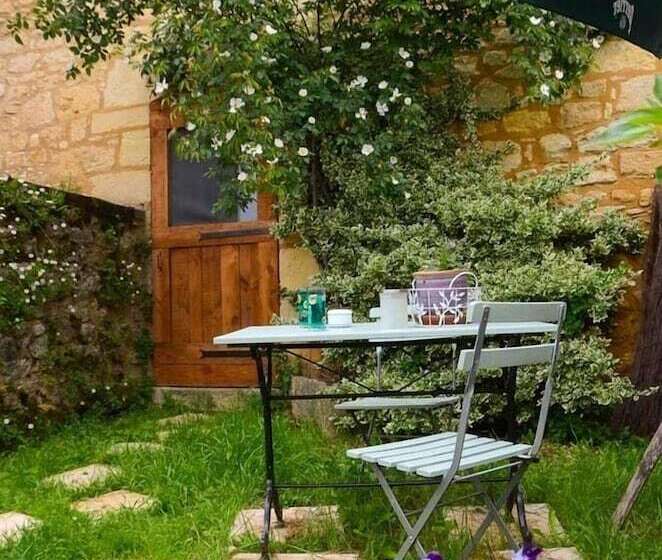 민박 Les Machicoulis