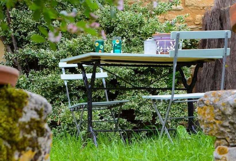 민박 Les Machicoulis