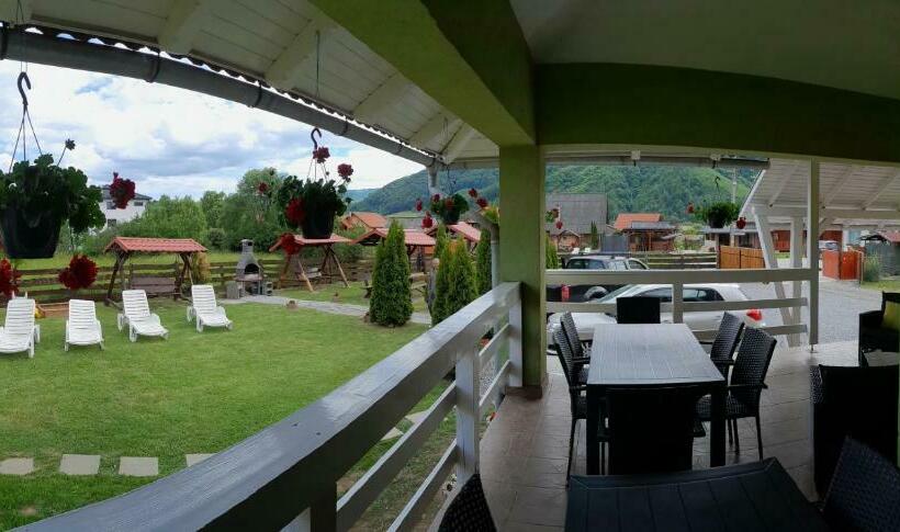 Bed and Breakfast Levi Panzio