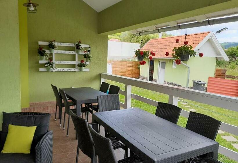 Bed and Breakfast Levi Panzio