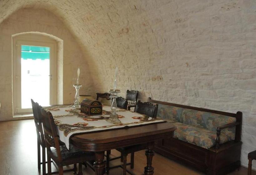 تختخواب و صبحانه Palazzo Agrusti   Residenza D Epoca