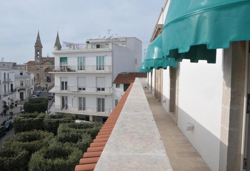 住宿加早餐  Palazzo Agrusti   Residenza D Epoca