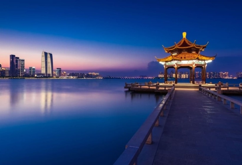 Gya Hotel Jin Ji Lake Oriental Gate