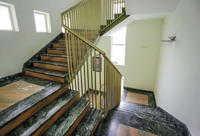 Отель Alankar Elite Inns By Oyo Rooms