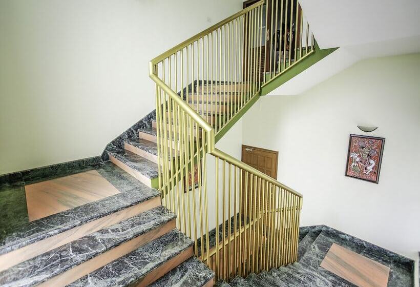 Отель Alankar Elite Inns By Oyo Rooms