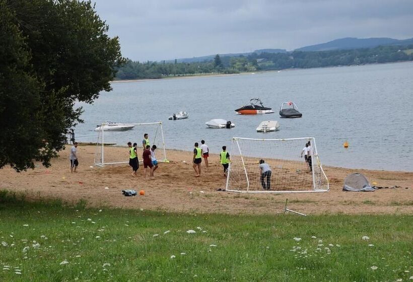 בית מלון כפרי Camping Parc Du Charouzech