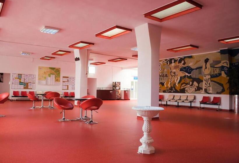 Отель Complex Balnear Cerbul