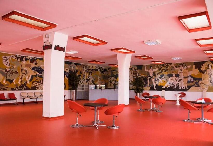 Отель Complex Balnear Cerbul