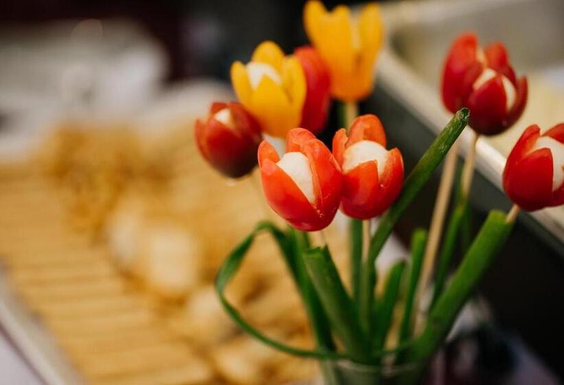 Отель Complex Balnear Cerbul