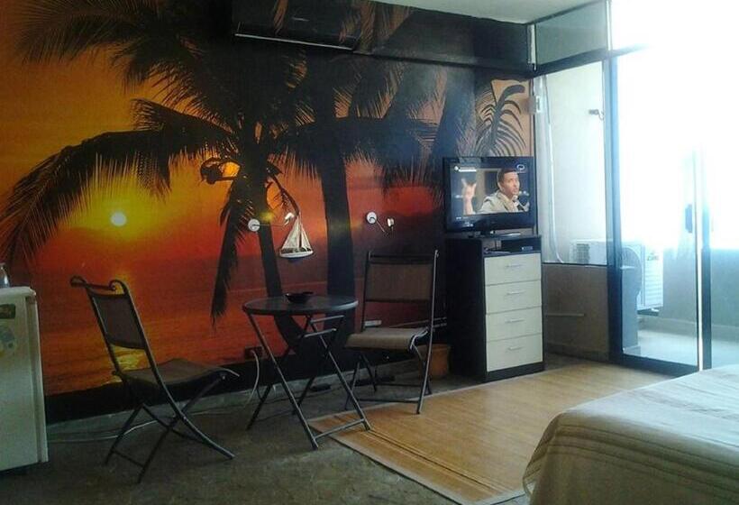 هتل El Merlin Cabo Blanco