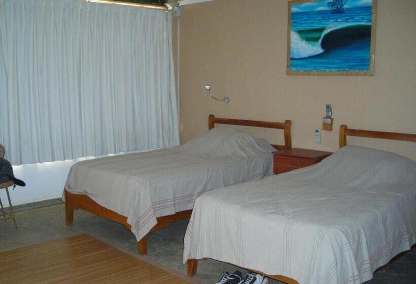 هتل El Merlin Cabo Blanco