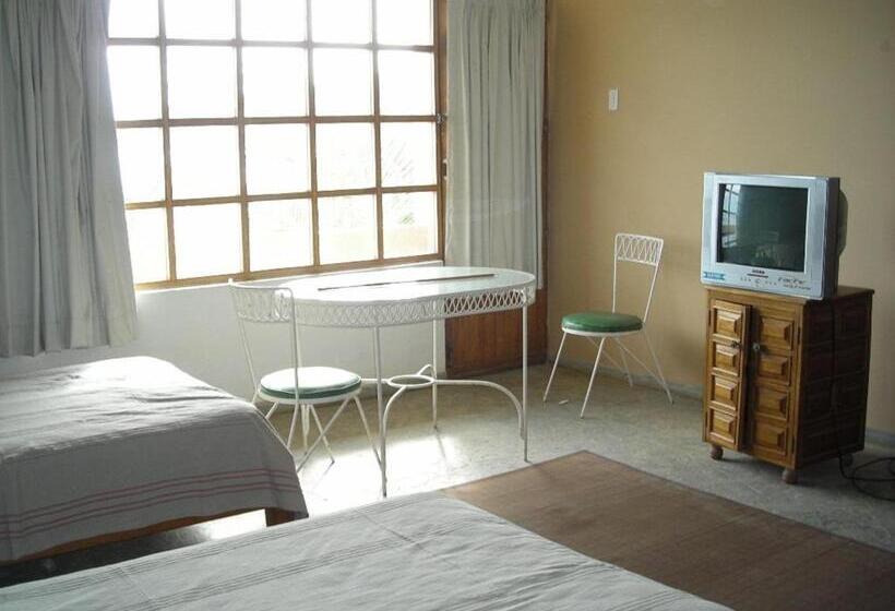 هتل El Merlin Cabo Blanco