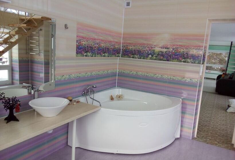 فندق Iceberg Ugry