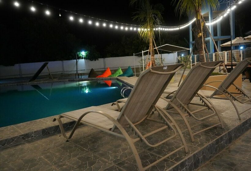 Ilaya Hotel And Resort